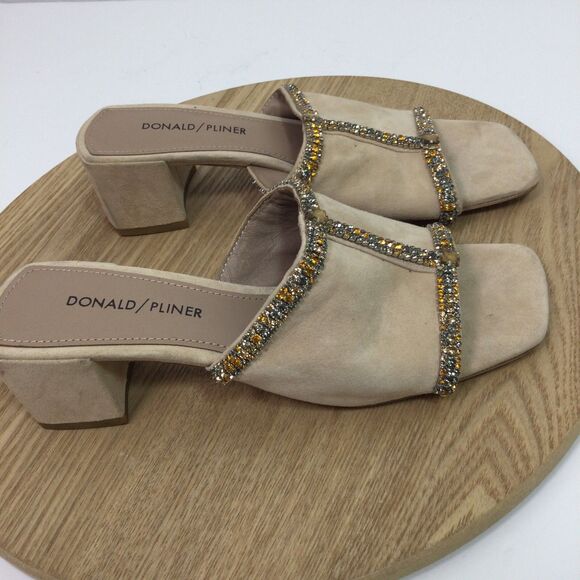Donald Pliner Womens Rhinestone Mules Sandals Cream Size 6.5M US - Picture 2 of 11